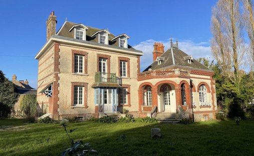 Castle for Sale in Saint-Valery-en-Caux, Normandy, France