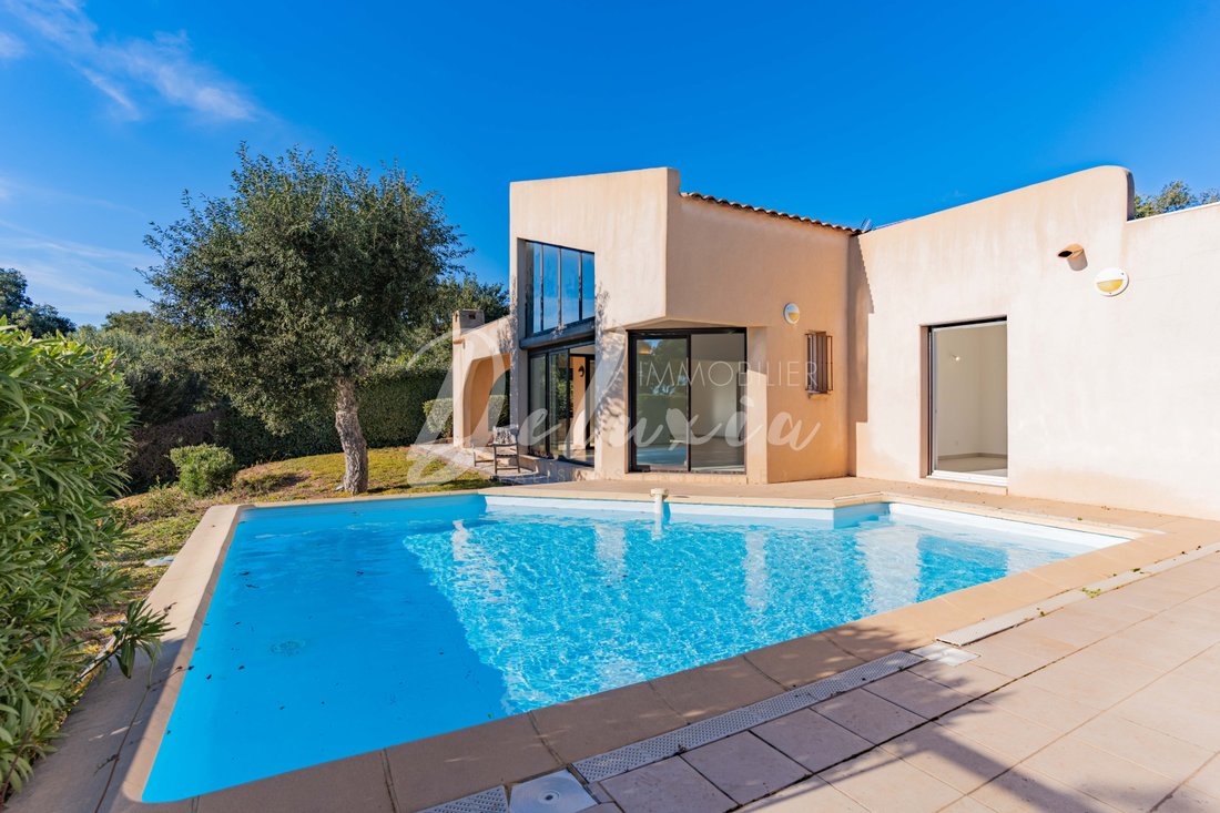 Villa in Le Dramont-Agay-Anthéor-Le Trayas, Saint-Raphaël, France 5 - 16247213