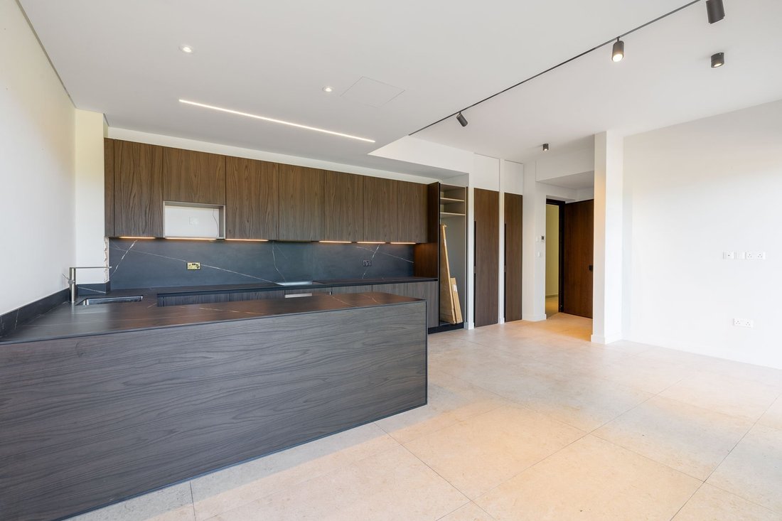 Apartment in Tserkezoi, Limassol, Cyprus 4 - 16249273