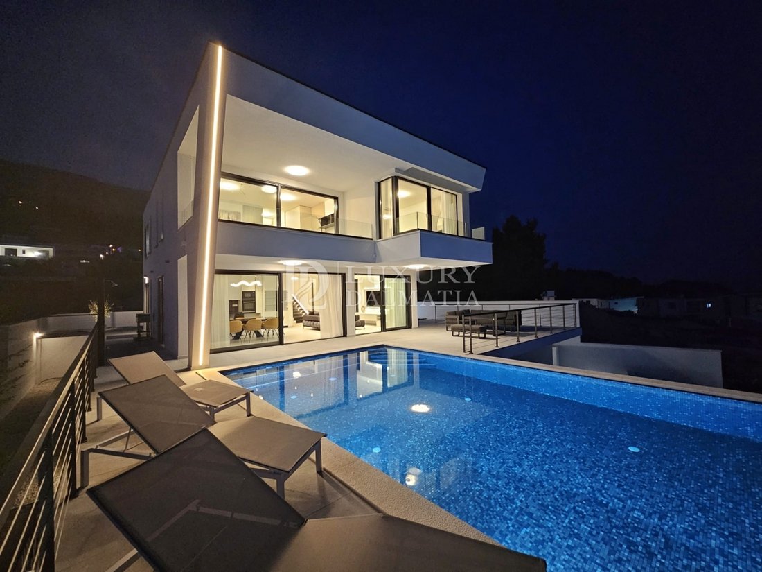 Casa en Grljevac, Split-Dalmacia, Croacia 1 - 16250975
