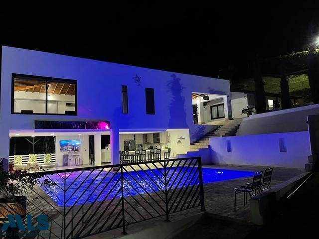 Finca in Medellín, Antioquia, Colombia 5 - 16249028