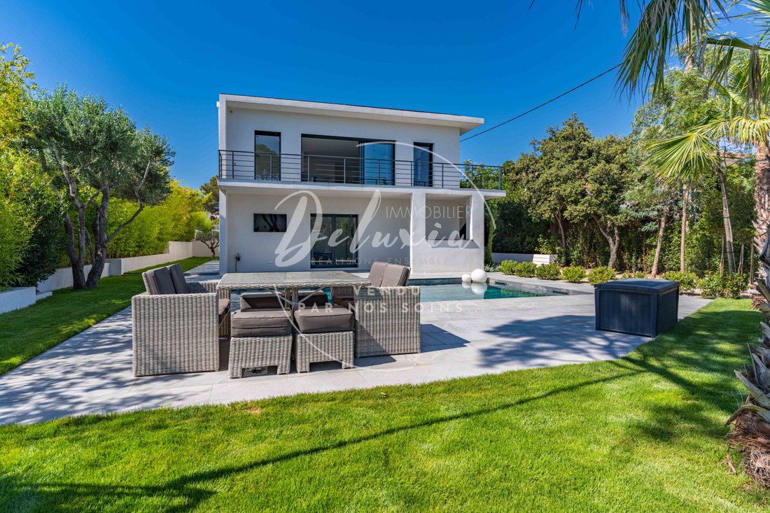 House in Frejus, Provence-Alpes-Côte d'Azur, France 1 - 16248200