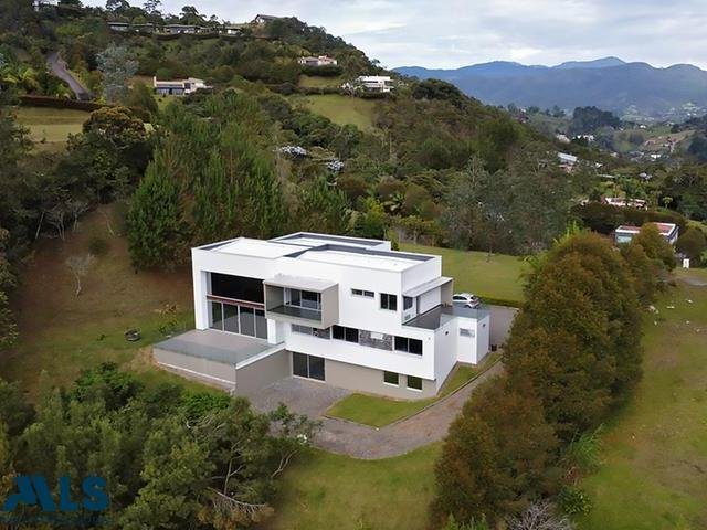 Finca in Medellín, Antioquia, Colombia 3 - 16249062