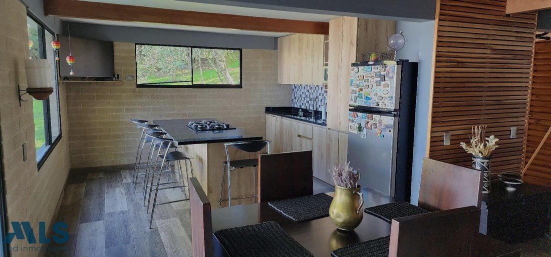 Finca in Santa Elena, Medellin, Colombia 3 - 16248748