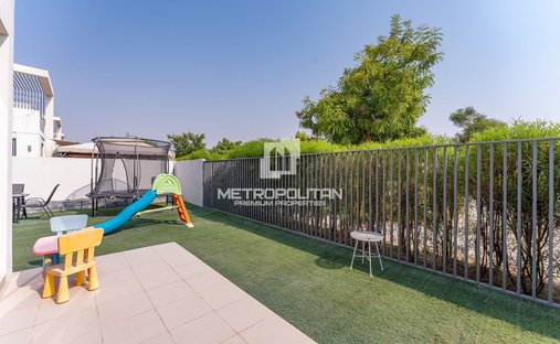 Villa in Dubai South Golf District, Dubai, United Arab Emirates 1