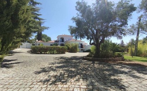 House in Santa Barbara de Nexe, Algarve, Portugal 1