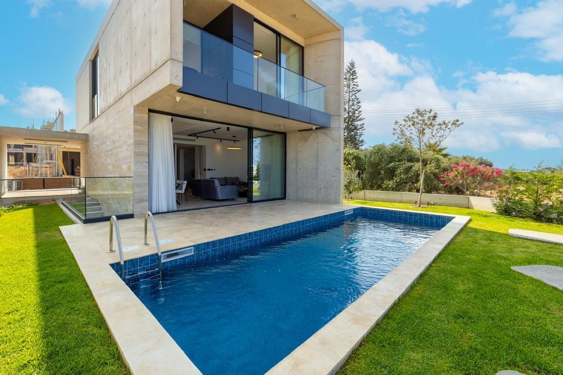 Villa in Kissonerga, Paphos, Cyprus 1 - 16254742
