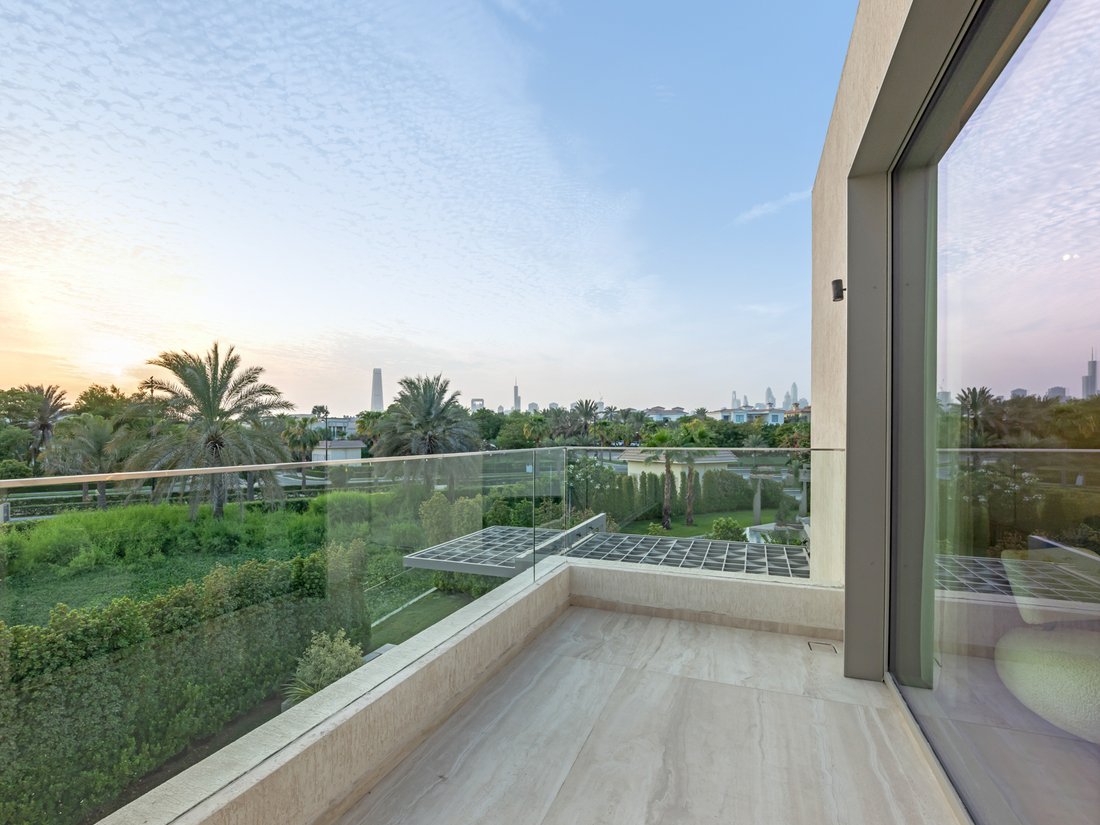 Villa in Jumeirah Islands / Juzur Jumeirah, Dubai, United Arab Emirates 5 - 16257255