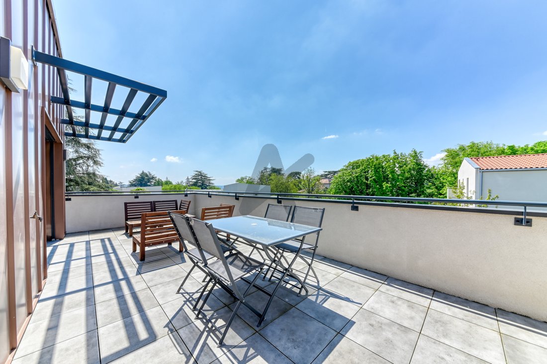 Apartment in Saint-Cyr-au-Mont-d'Or, Auvergne-Rhône-Alpes, France 1 - 16256228