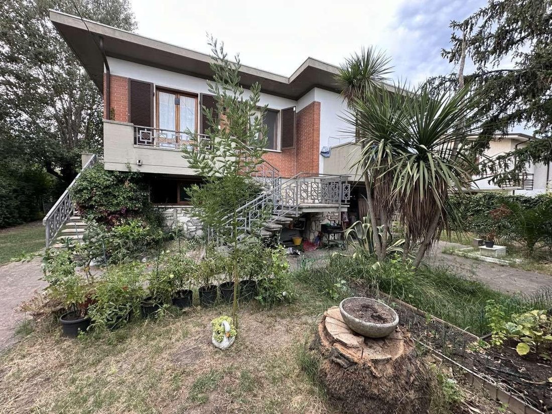 House in Avenza, Marina di Carrara, Tuscany 4 - 16258189