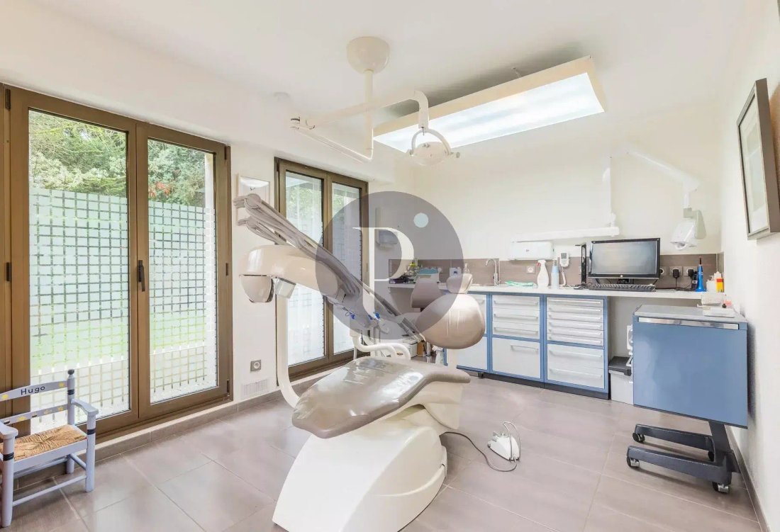 Apartment in La Faiencerie-Le Clos Saint Cyr, Bourg-la-Reine, France 2 - 16255975