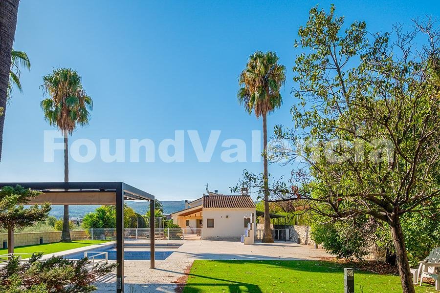 Villa in Ontinyent, Valencian Community, Spain 1 - 16255287