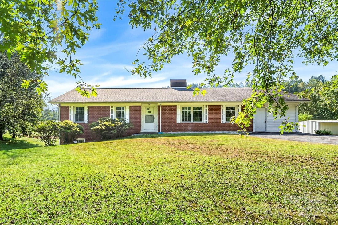 House in Marion, North Carolina, United States 1 - 16254840