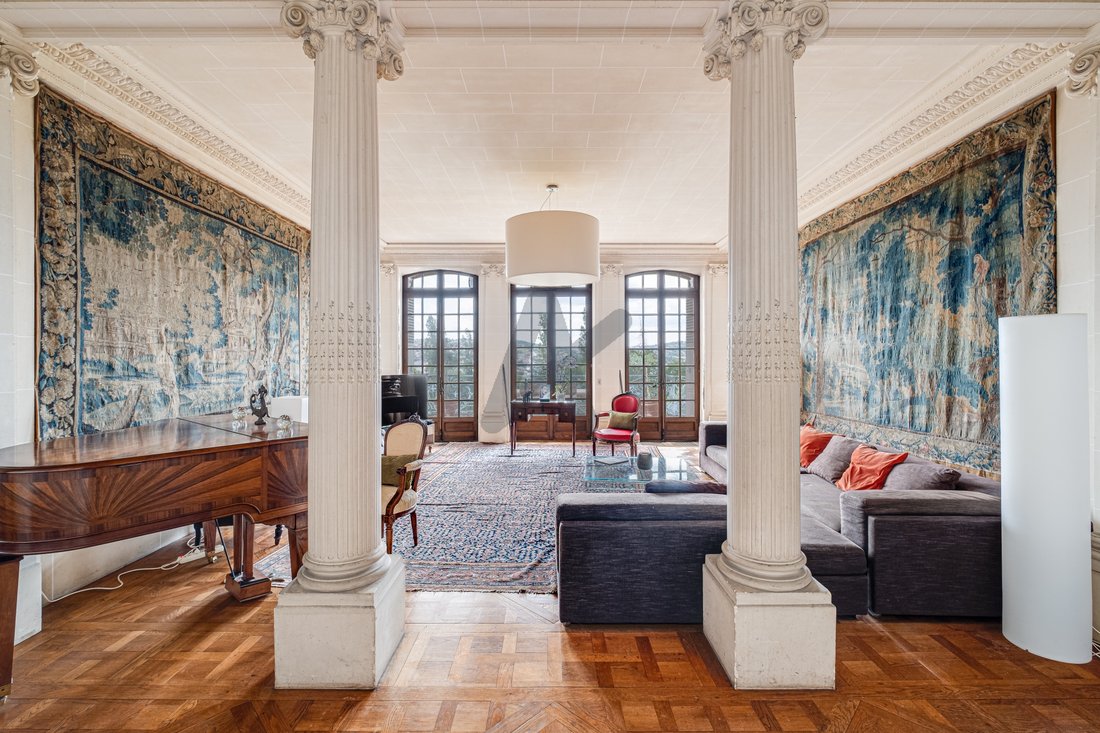 Château de Lumières: A 17th-Century Masterpiece Awakening Near Lyon’s Golden Doorstep