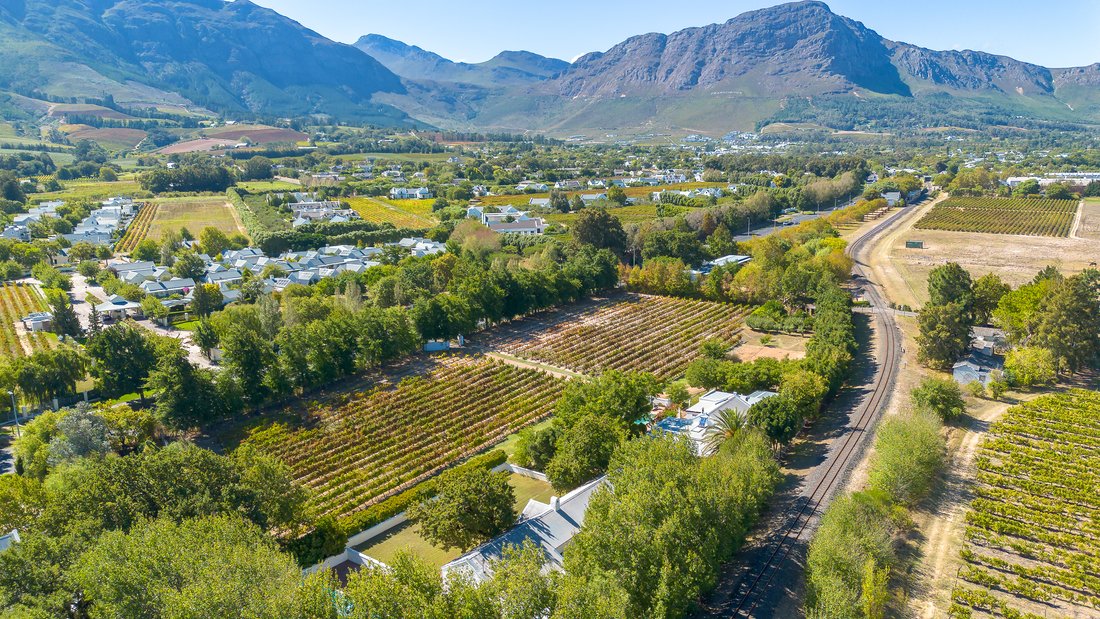 House in Franschhoek, Western Cape, South Africa 3 - 16255008