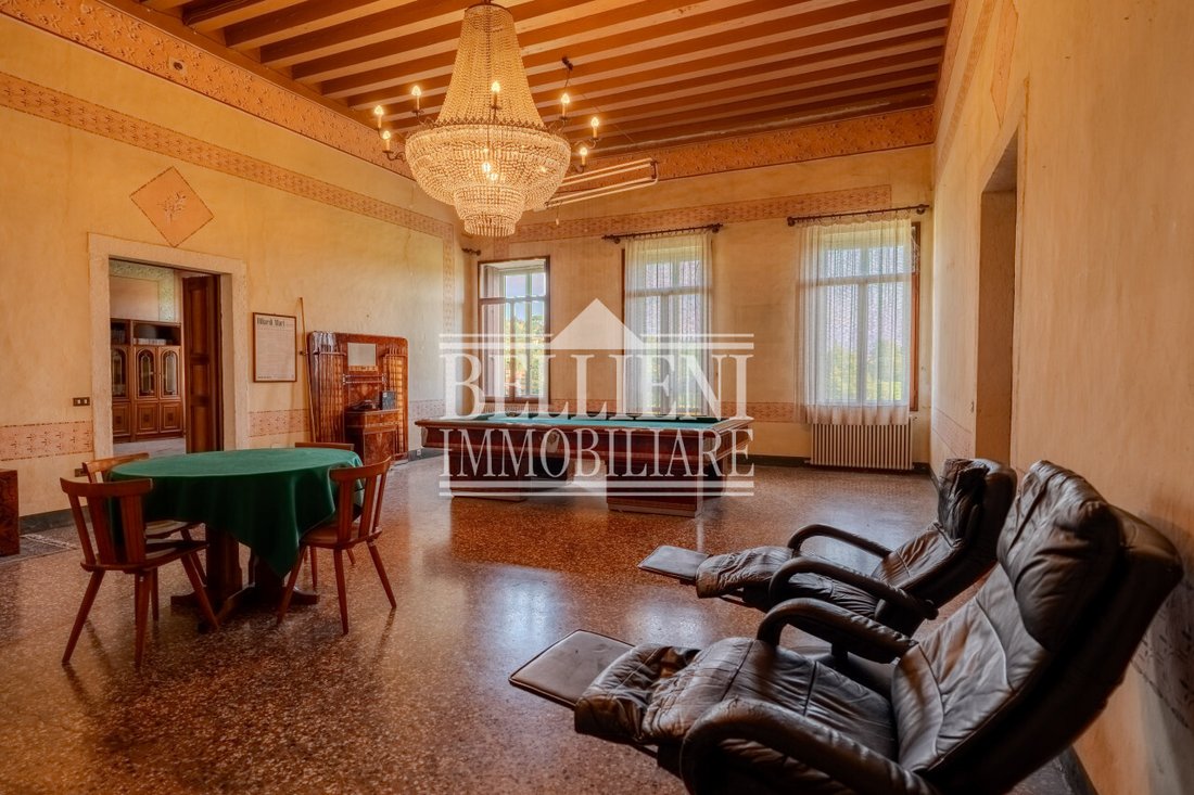 Villa in Montecchio Precalcino, Veneto, Italy 1 - 16213200