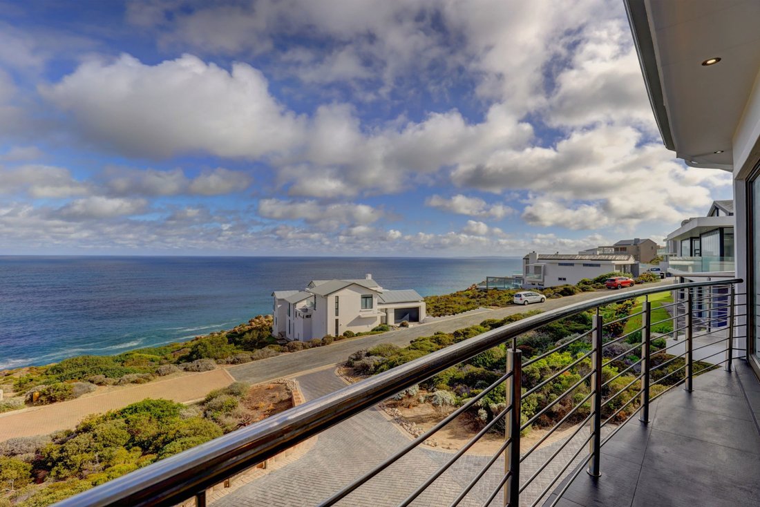 House in Dana Bay, Western Cape, South Africa 3 - 16257856
