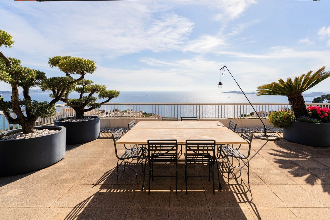 Apartment in Endoume, 7e Arrondissement, Marseille 1 - 15903155
