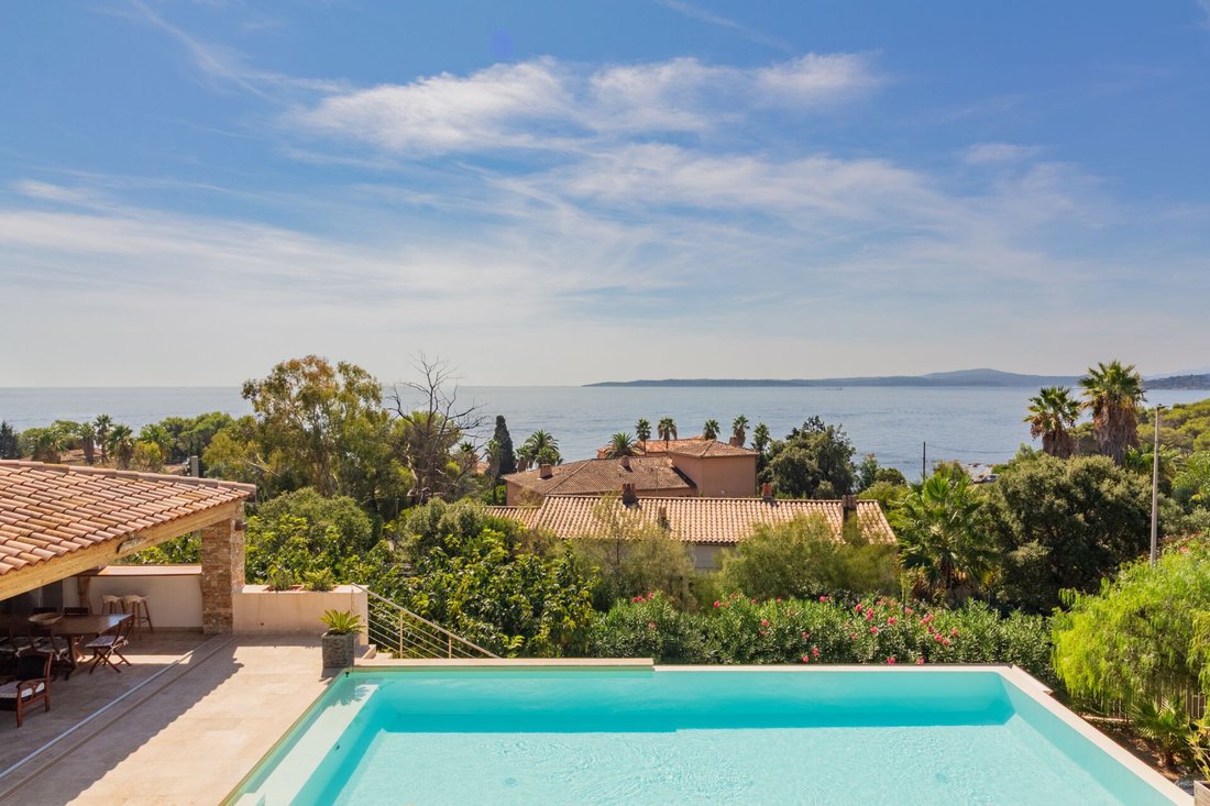 Villa in Les Issambres, Roquebrune-sur-Argens, France 2 - 16258314
