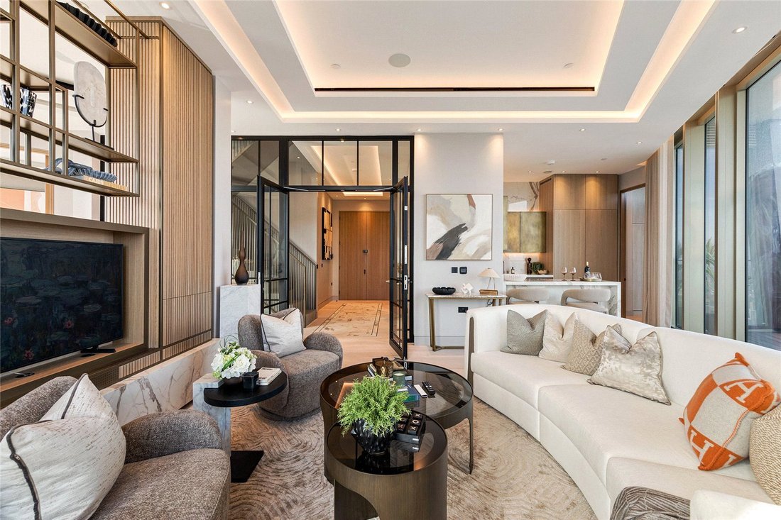 Apartment in EC2, Islington, England 3 - 16256803