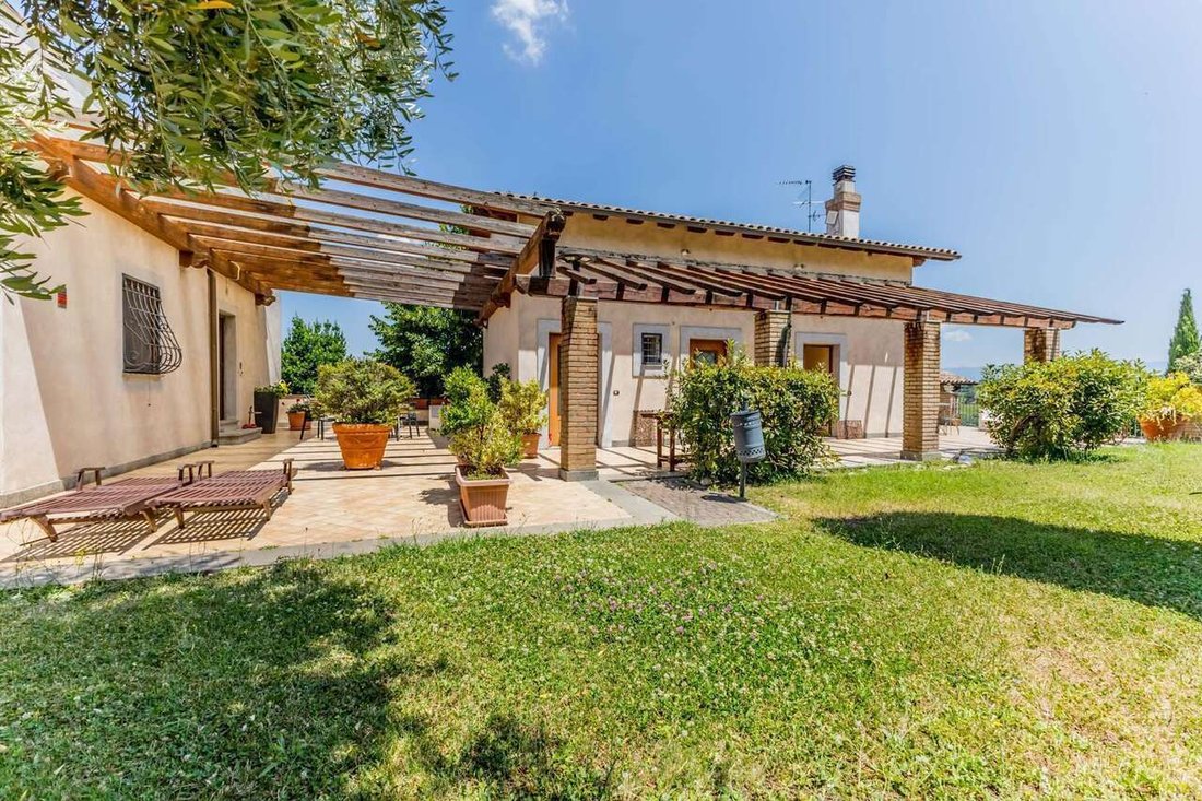 Farm Ranch in Frascati, Lazio, Italy 2 - 16258034