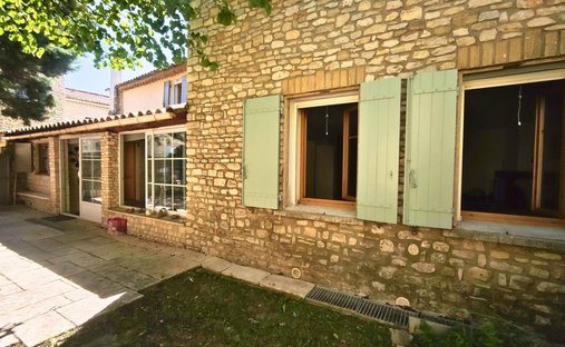 House in Gordes, Provence-Alpes-Côte d'Azur, France 1