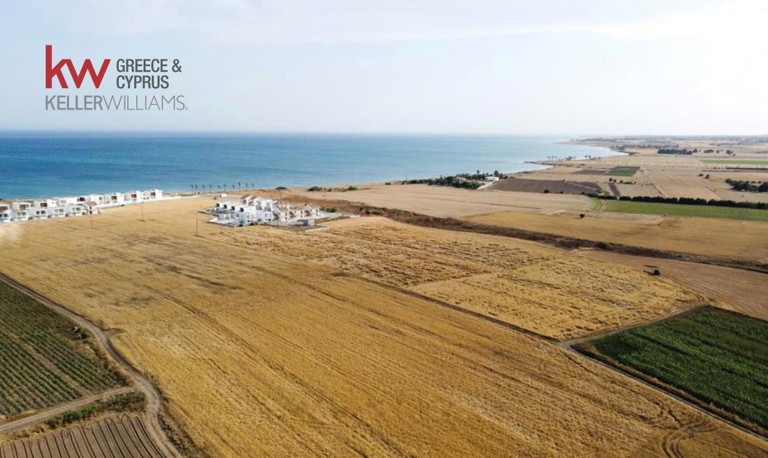 Land in Softades, Larnaca, Cyprus 2 - 16259490