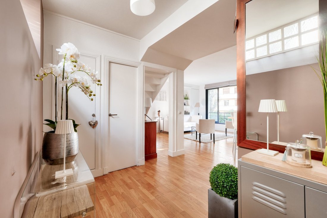 Apartment in Pereire-Malesherbes, Paris 17e Arrondissement, Paris 4 - 16256351