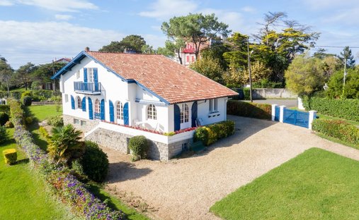 House in Guéthary, Nouvelle-Aquitaine, France 1