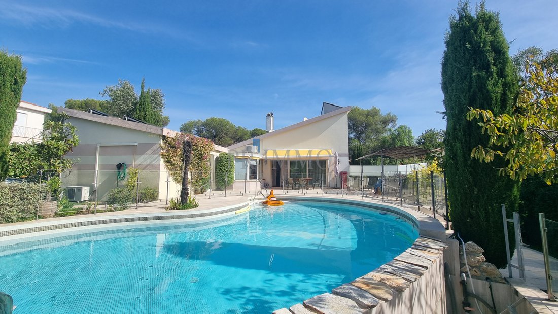 Villa in Le Dramont-Agay-Anthéor-Le Trayas, Saint-Raphaël, France 1 - 16257829
