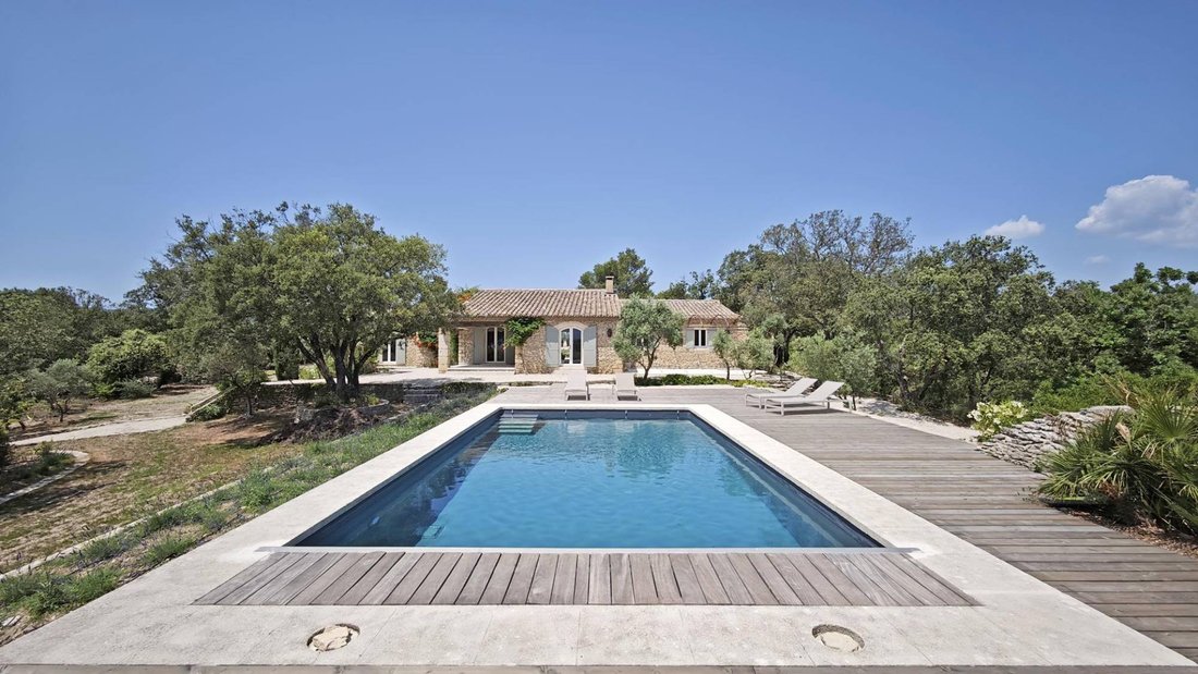 House in Gordes, Provence-Alpes-Côte d'Azur, France 2 - 16256598