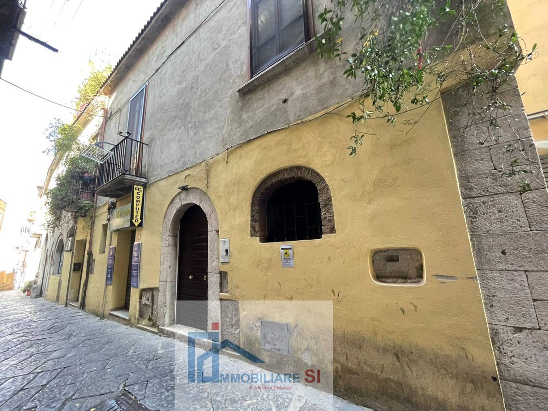 Apartment in Historic Center, Benevento, Campania 5 - 16258713