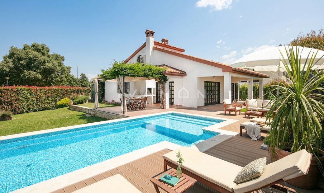 Detached House With Pool, 2.5 Km From Poreč In Porec, Istria County ...