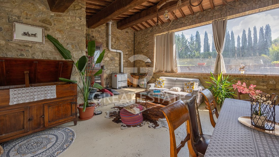 Estate in Castelnuovo Berardenga, Tuscany, Italy 2 - 16257967