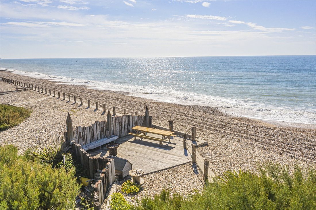 House in Bracklesham Bay, England 2 - 16258233