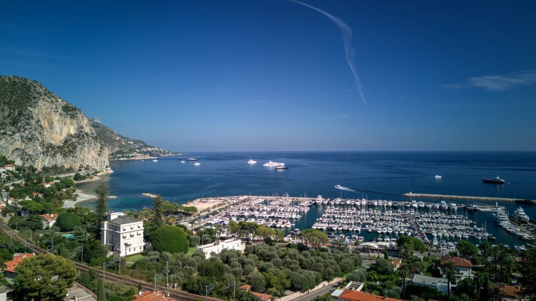 Villa in Beaulieu-sur-Mer, Provence-Alpes-Côte d'Azur, France 4 - 16255208