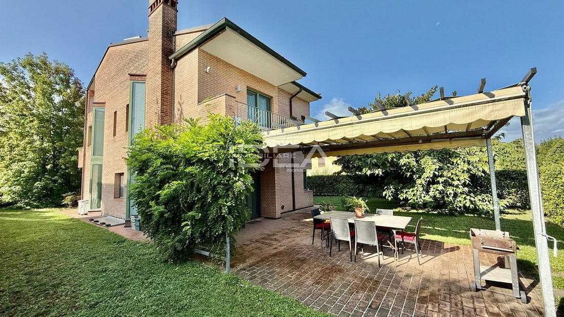 Villa à Zone Monte San Quirico - Sant'Alessio, Lucques, Toscane 1 - 16255362