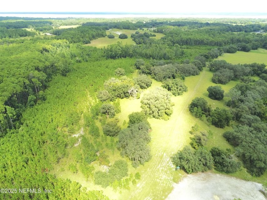 Land in Crescent City, Florida, United States 1 - 16210802