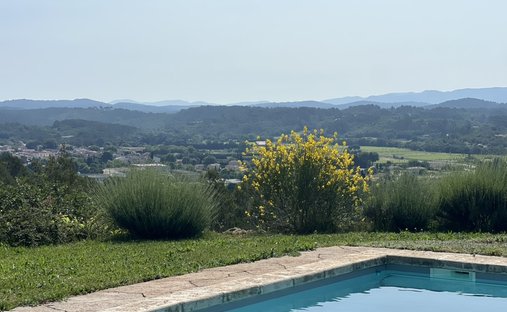 House in Besse-sur-Issole, Provence-Alpes-Côte d'Azur, France 1