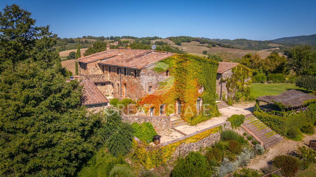 Estate in Chiusdino, Tuscany, Italy 3 - 16095632