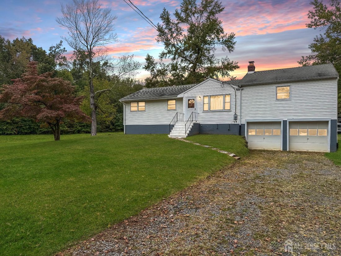 House in Monroe Township, New Jersey, United States 3 - 16223187