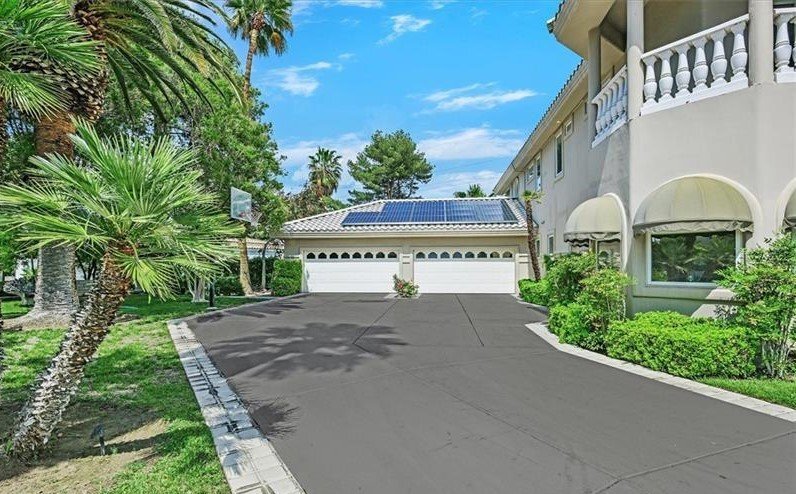 House in Las Vegas, Nevada, United States 2 - 16254772