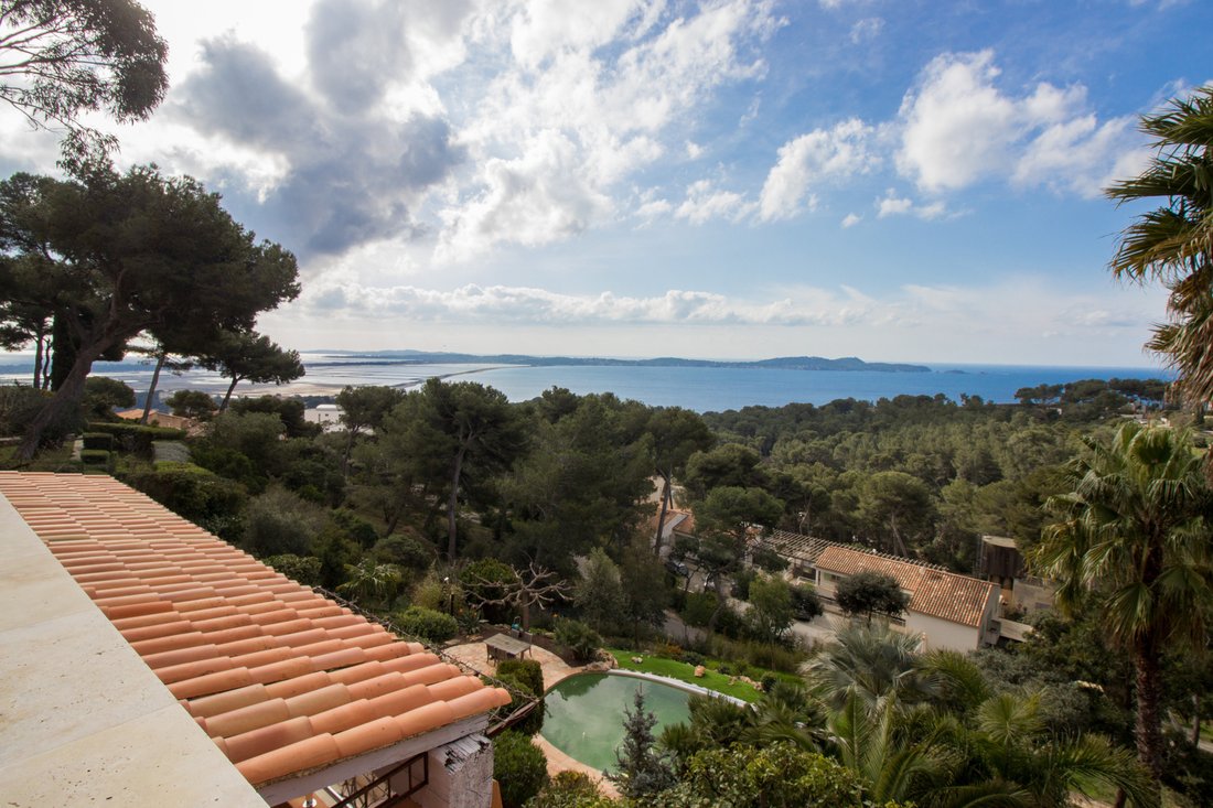 Villa in Hyeres, Provence-Alpes-Côte d'Azur, France 3 - 16255819