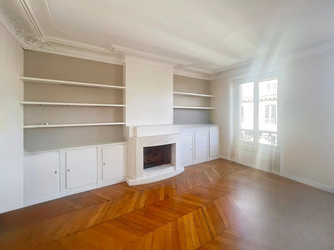 Apartment in Pereire-Malesherbes, Paris 17e Arrondissement, Paris 1 - 16256390