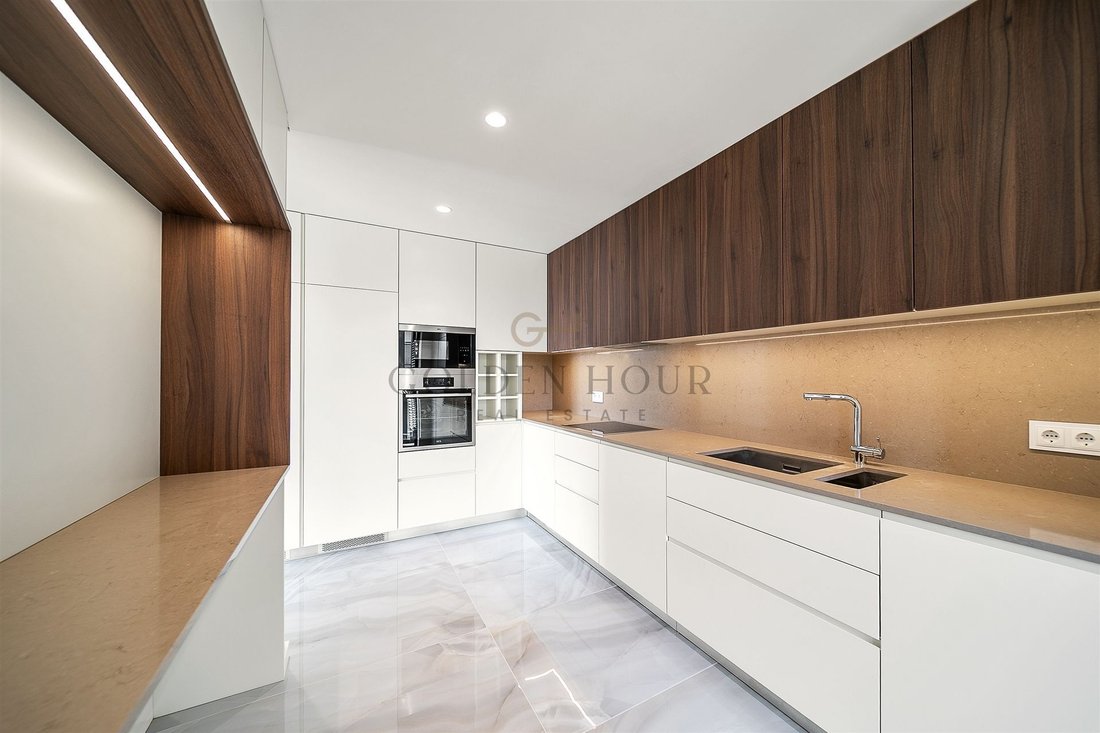 Apartment in Mafamude e Vilar do Paraiso, Porto District, Portugal 4 - 15798548