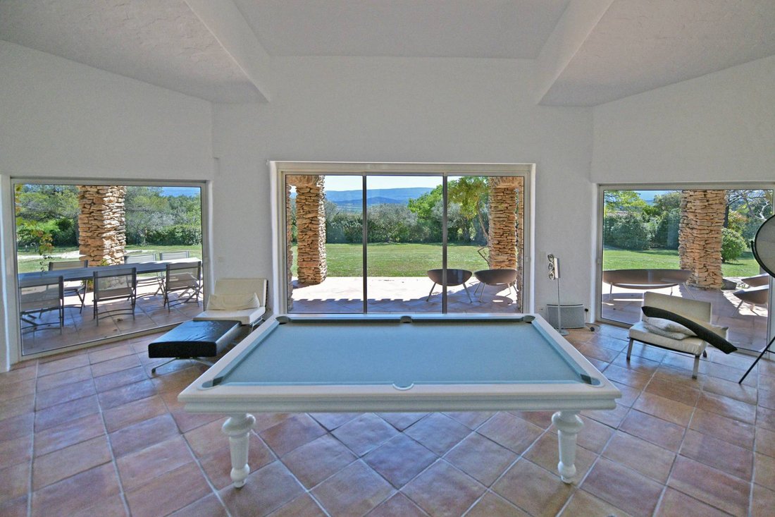 Estate in Gordes, Provence-Alpes-Côte d'Azur, France 5 - 16256619