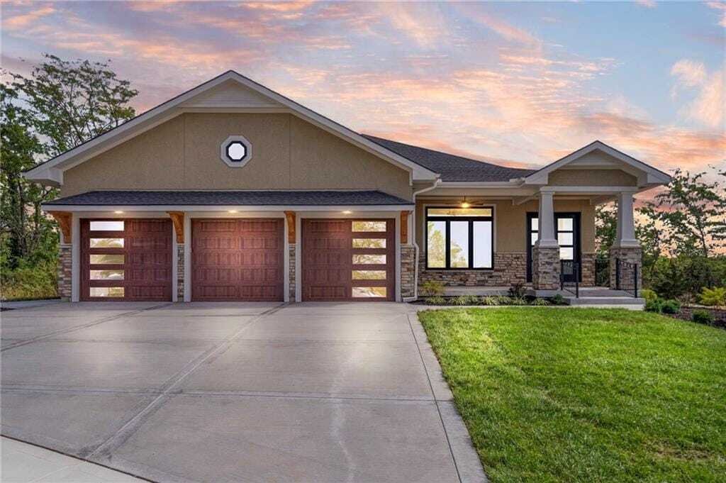 House in Olathe, Kansas, United States 1 - 16258853