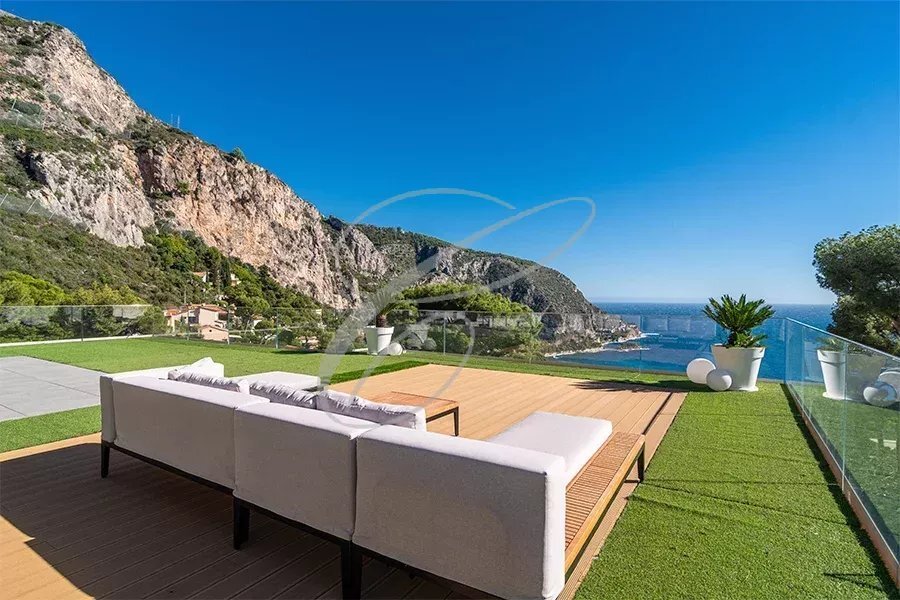 Villa in Èze, Provence-Alpes-Côte d'Azur, France 2 - 13259921