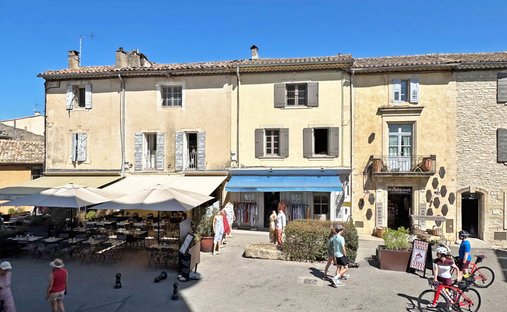 Château à Gordes, Provence-Alpes-Côte d'Azur, France 1