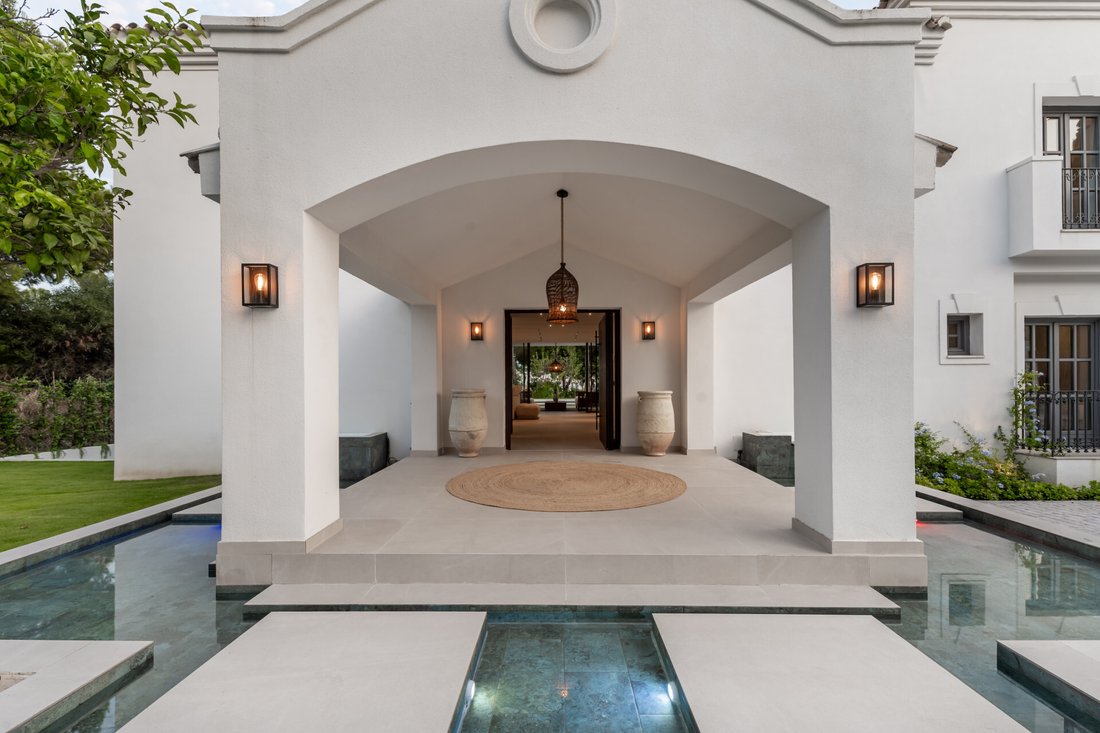Villa in Estepona, Andalusia, Spain 2 - 16257860
